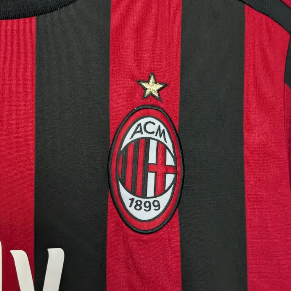 2017/18 Retro AC Milan Soccer Jersey Men’s Size M